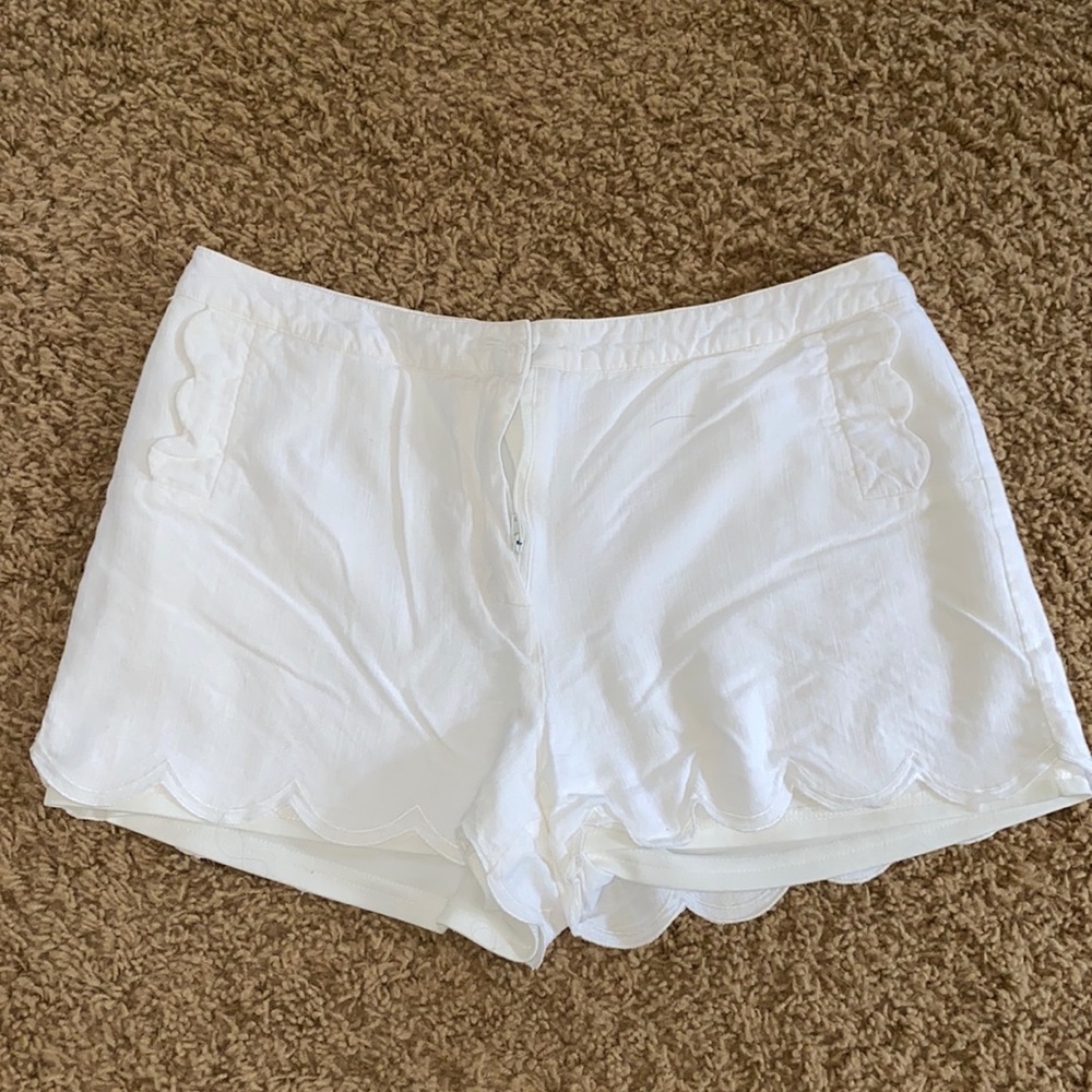 White scalloped Linen shorts